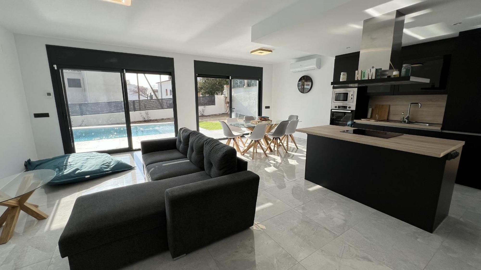 パラウ・サベルデラ Casa Moderna Roses Con Piscina Y Jardin Mas Bosca, Rosesヴィラ エクステリア 写真